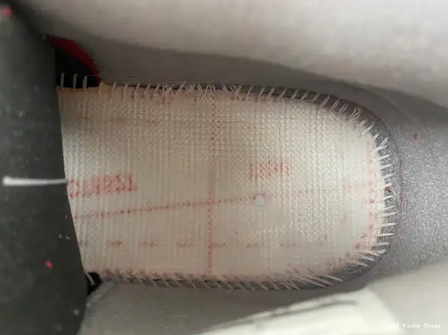 1st Kicks Bravo 4 Jordan Toro Retro 308497-603 0619